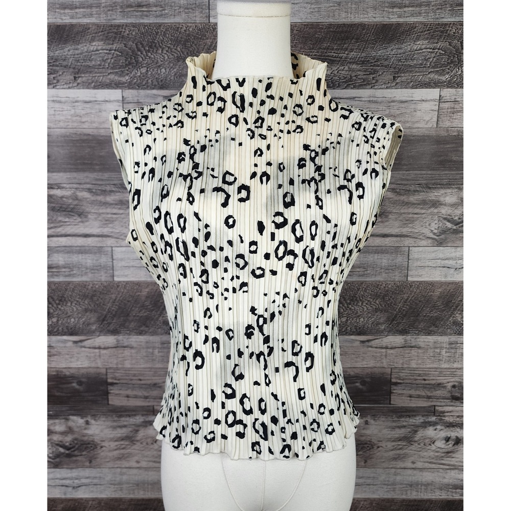 Nicola Womens Leopard Print Micro Pleated Mock Neck Sleeveless Top Cream Black